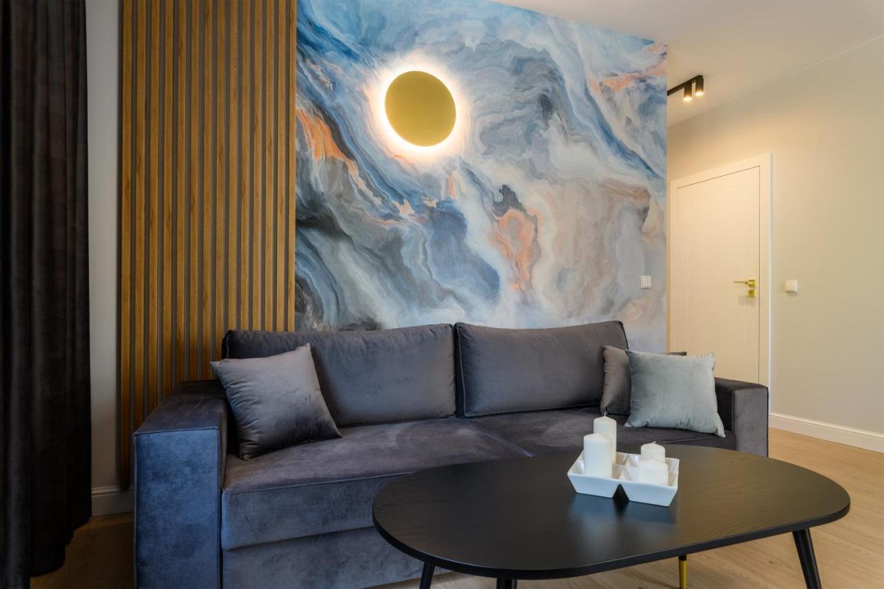 Double Rest Apartment *